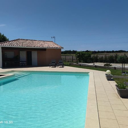 Le Gite Du Font Blanque Campsas Bagian luar foto